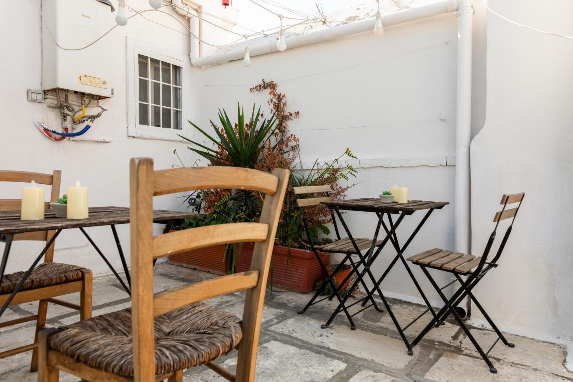 Bari Landlord 71 - Central Rooms Εξωτερικό φωτογραφία